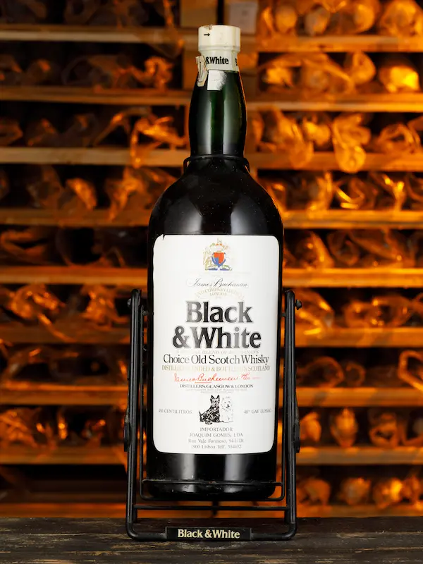 Black & White Special Blend of Buchanan's Choice Old Scotch Whisky